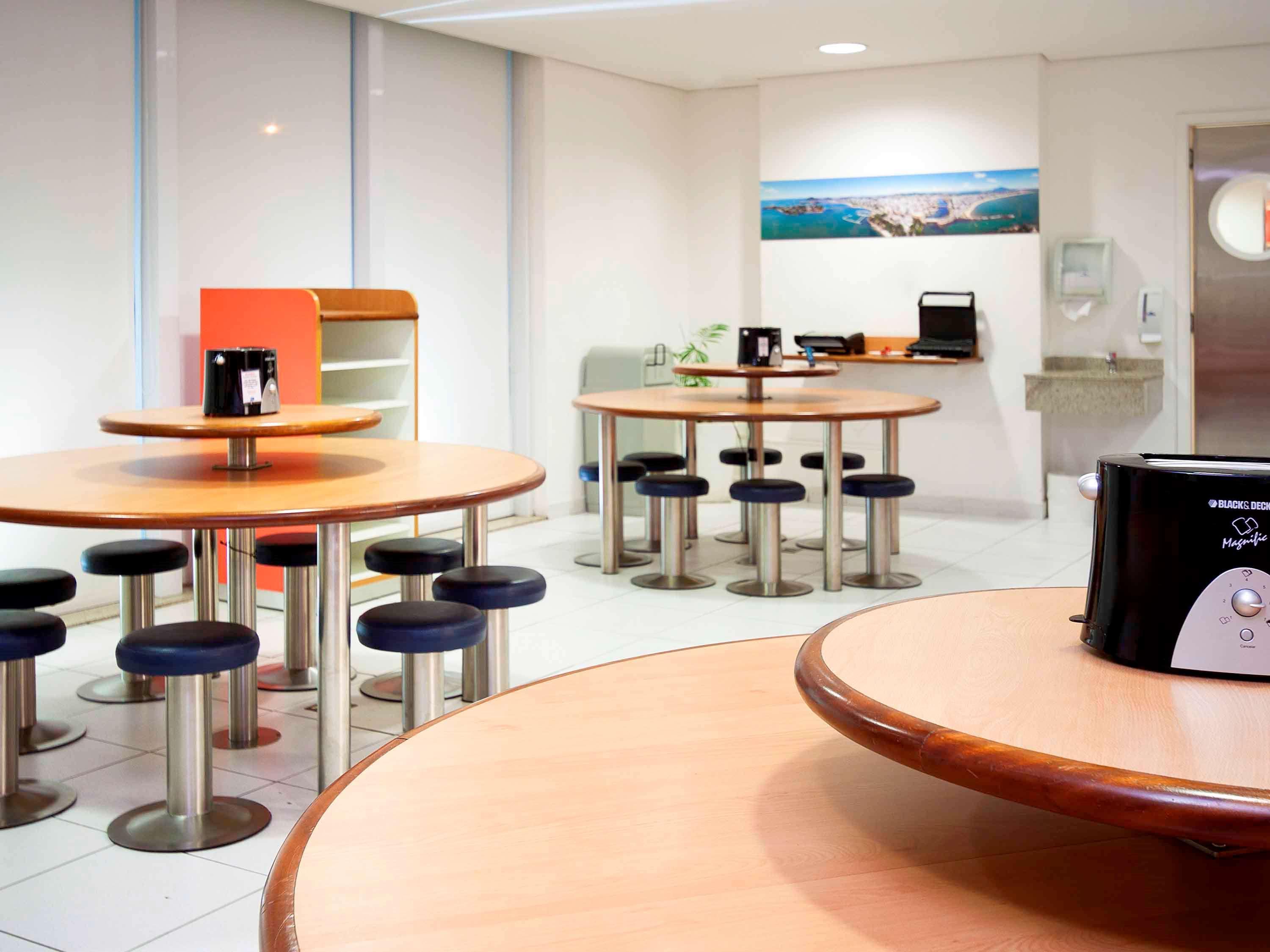 Ibis Budget Vitoria Exterior photo