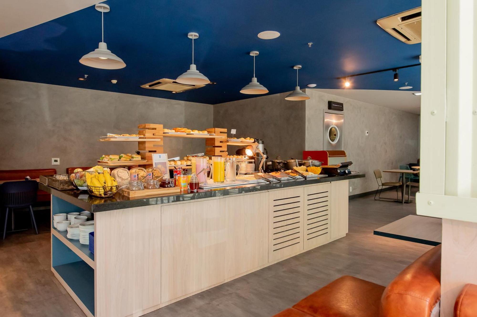 Ibis Budget Vitoria Exterior photo