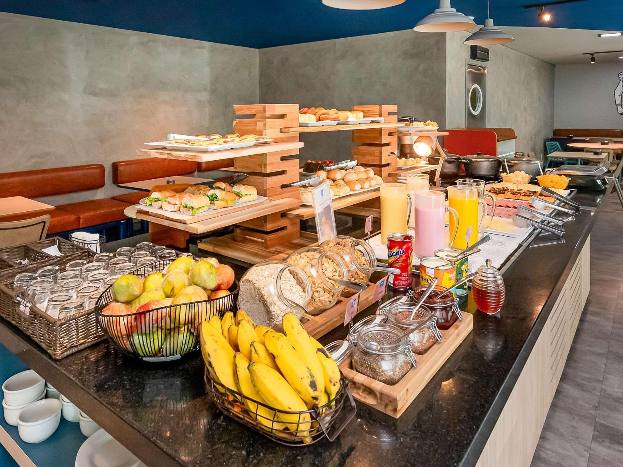 Ibis Budget Vitoria Exterior photo