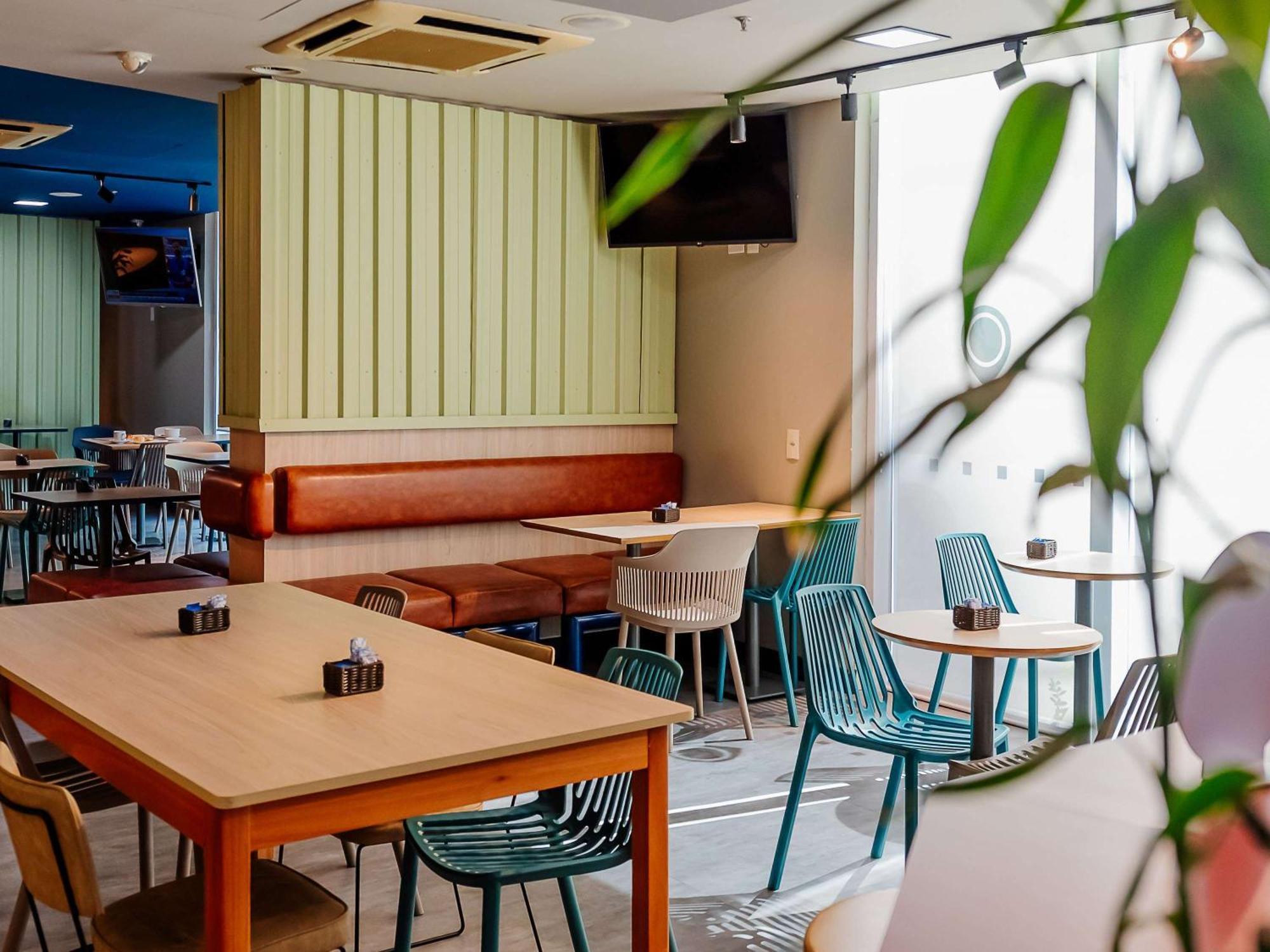 Ibis Budget Vitoria Exterior photo