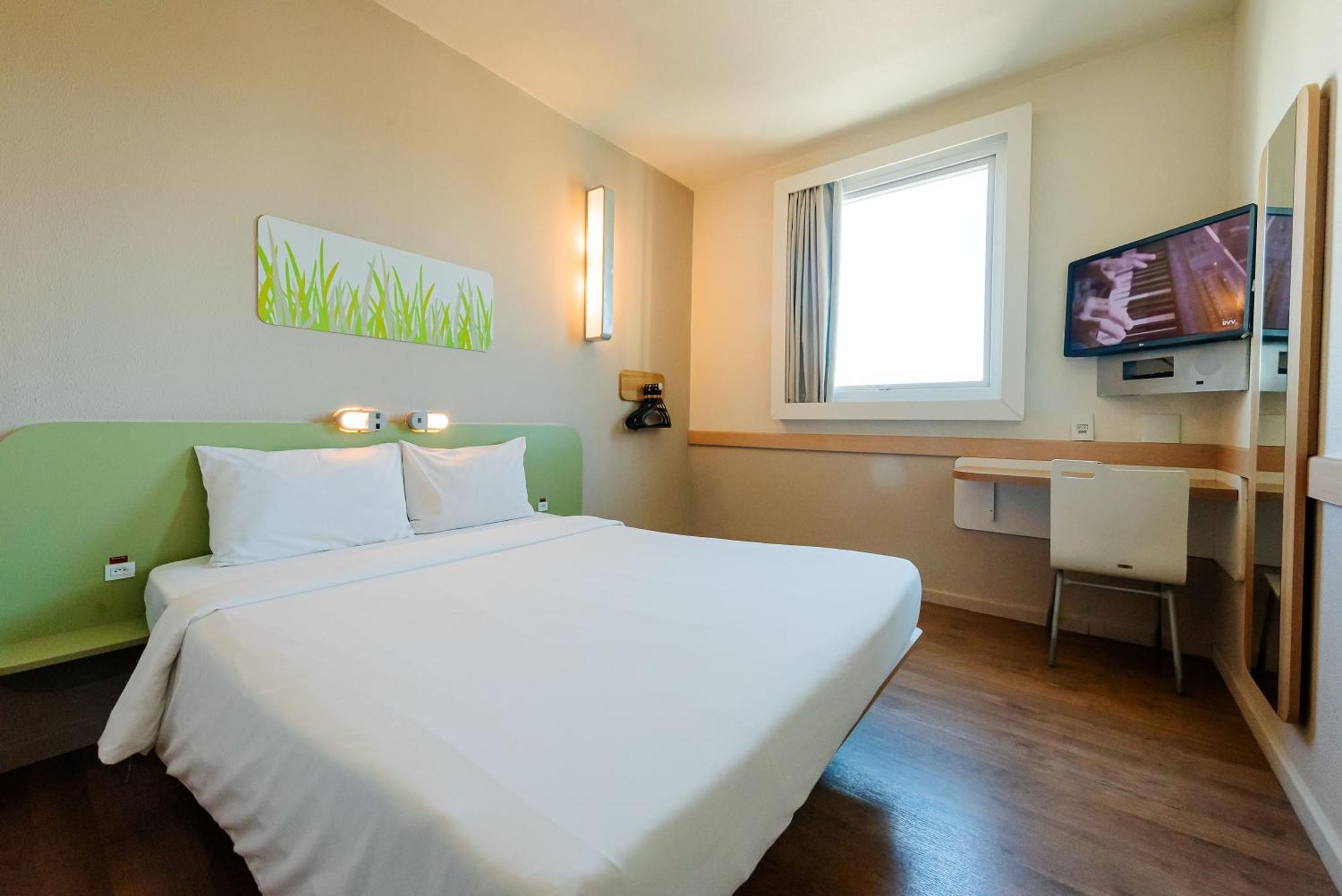 Ibis Budget Vitoria Exterior photo